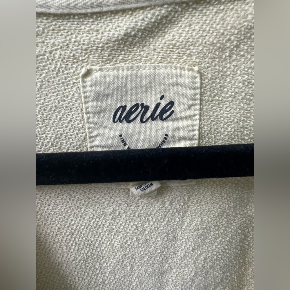Aerie Light Yellow V-Neck Sweatshirt Size Medium - Picture 2 of 6